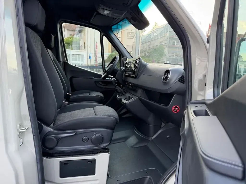 Ny Mercedes Sprinter 170 HK (125 kW) 2026 Van