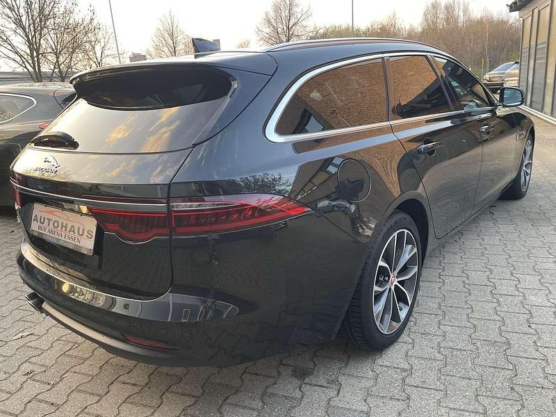 Gebraucht Jaguar XF Sportbrake 179 PS (131 kW) 2018 Schwarz Kombi