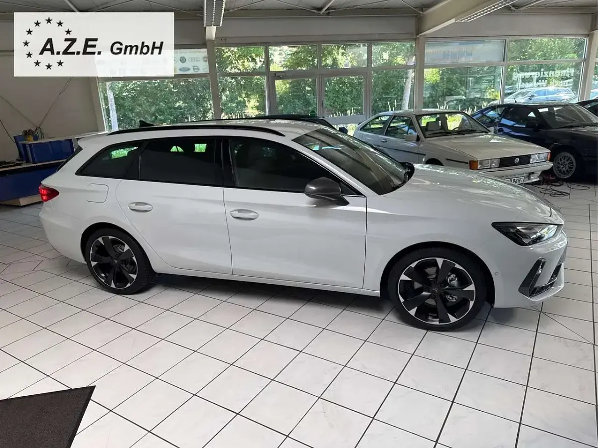 Gebraucht Cupra Leon 150 PS (110 kW) 2025 Weiß Limousine