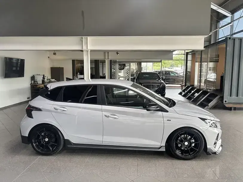 Gebraucht Hyundai i20 N Line 101 PS (74 kW) 2025 Lumen grey / mic Kleinwagen