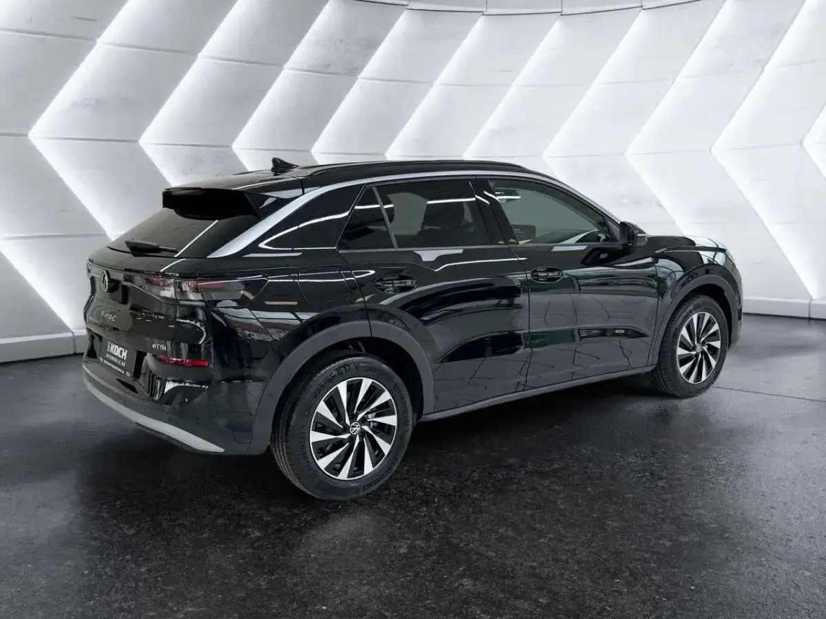 Neu VW T-Roc Life 150 PS (110 kW) 2026 Schwarz SUV
