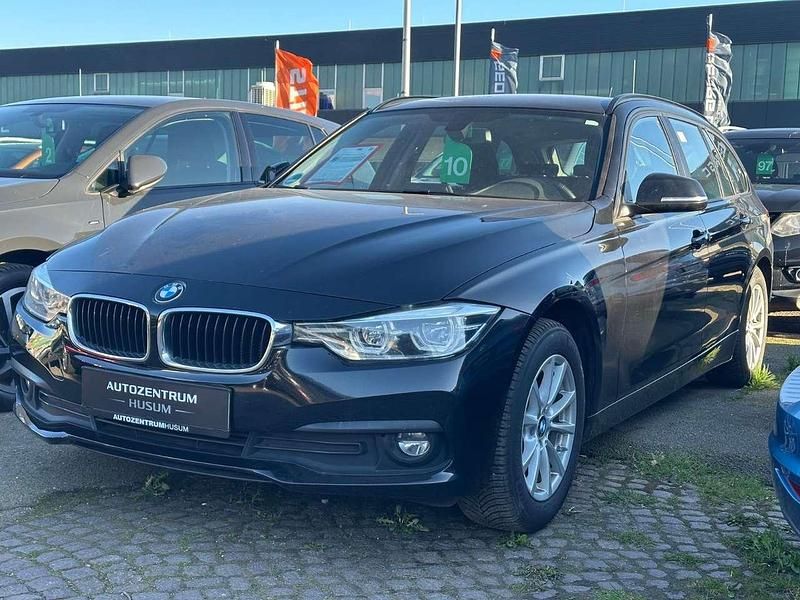 Gebraucht BMW 320 Advantage 190 PS (139 kW) 2018 Schwarz Kombi