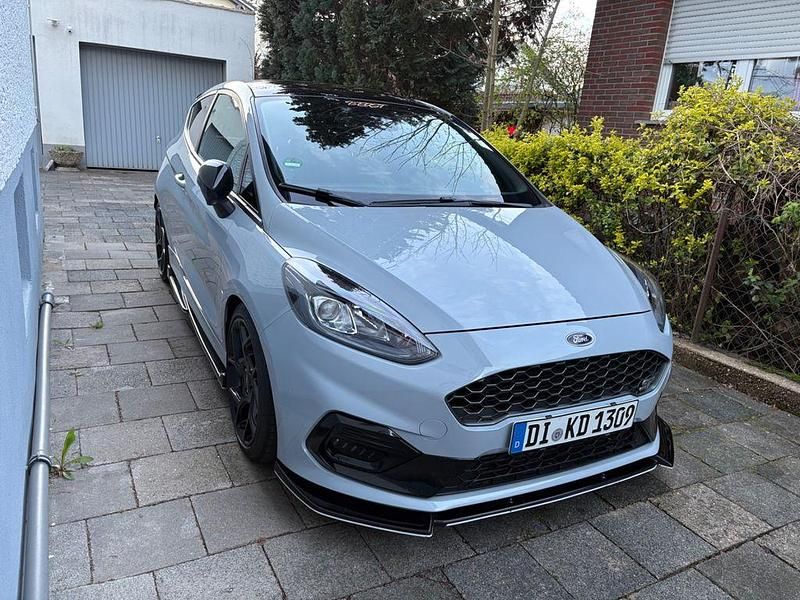 Usata Ford Fiesta ST 200 CV (147 kW) 2019 Grigio Utilitaria