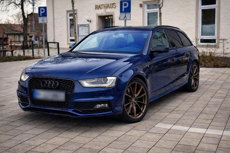 Gebraucht Audi A4 S-Line 150 PS (110 kW) 2015 Blau Kombi