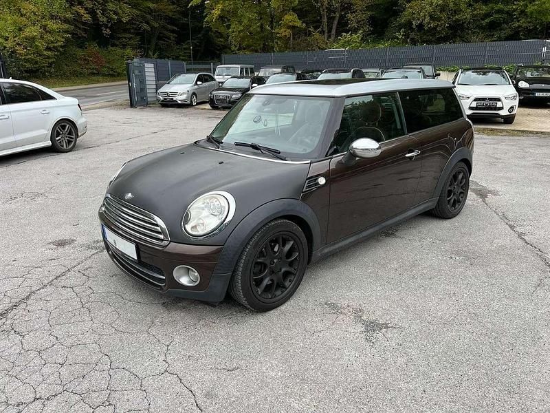 Hot chocolate metallic Gebraucht 2008 Mini Cooper D Clubman Kombi | 4.950 € (Fairer Preis) - Bild 1/4