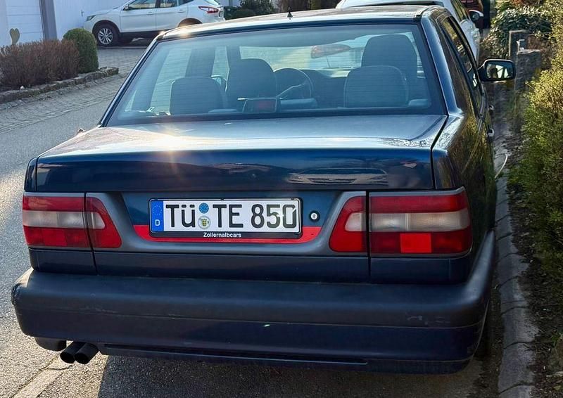 Second-hand Volvo 850 177 CP (130 kW) 1996 Albastru Berlinǎ