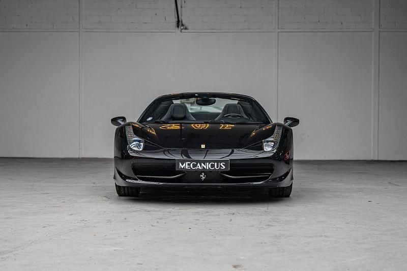 Second-hand Ferrari 458 578 CP (425 kW) 2012 Negru Cabrio