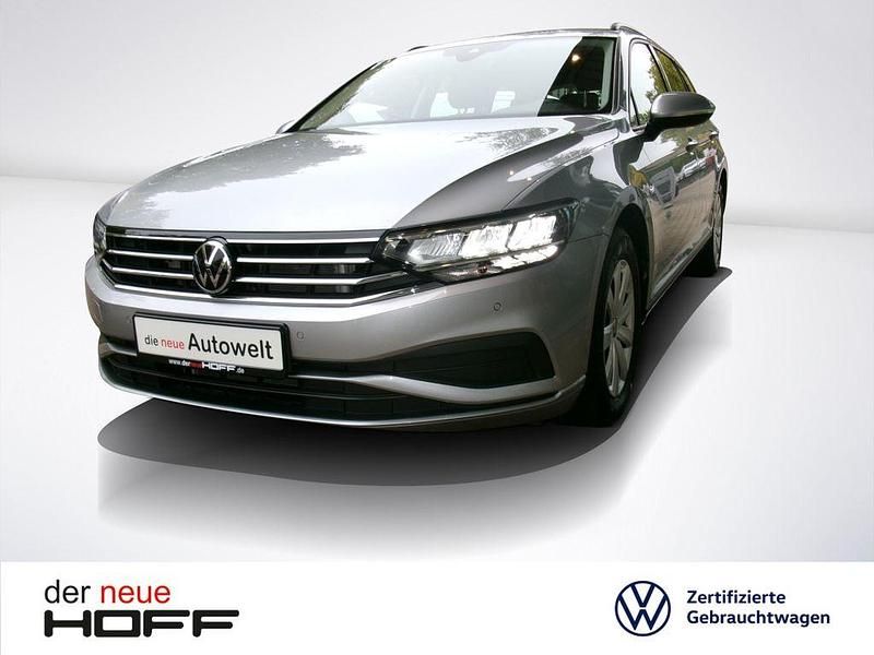 Silber Gebraucht 2023 VW Passat Conceptline Kombi | 25.475 € (Guter Preis) - Bild 1/4