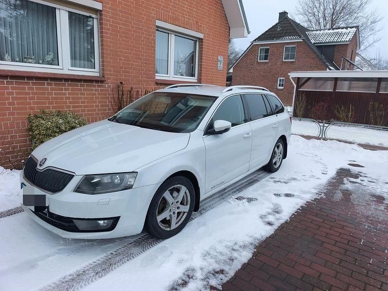 Gebraucht Skoda Octavia Style 150 PS (110 kW) 2016 Weiß Kleinwagen