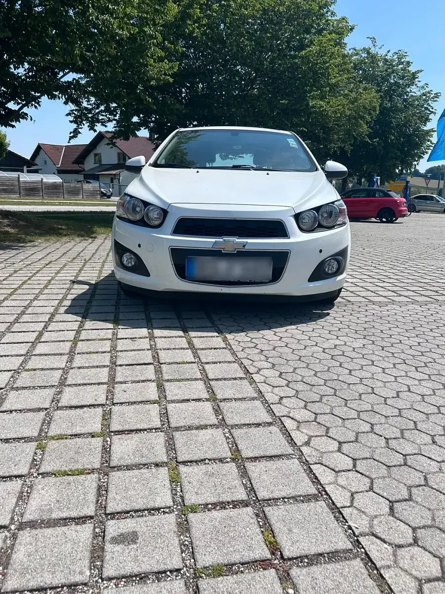 Używany Chevrolet Aveo 116 KM (85 kW) 2013 Biały Hatchback