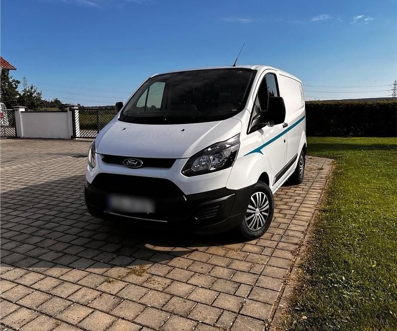 Weiß Gebraucht 2017 Ford Transit Custom Van / Kleinbus | 13.999 € (Fairer Preis) - Bild 1/4