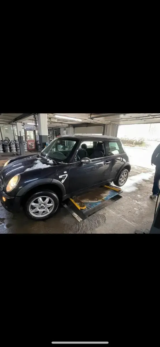 Gebraucht Mini ONE 90 PS (66 kW) 2007 Schwarz Kleinwagen