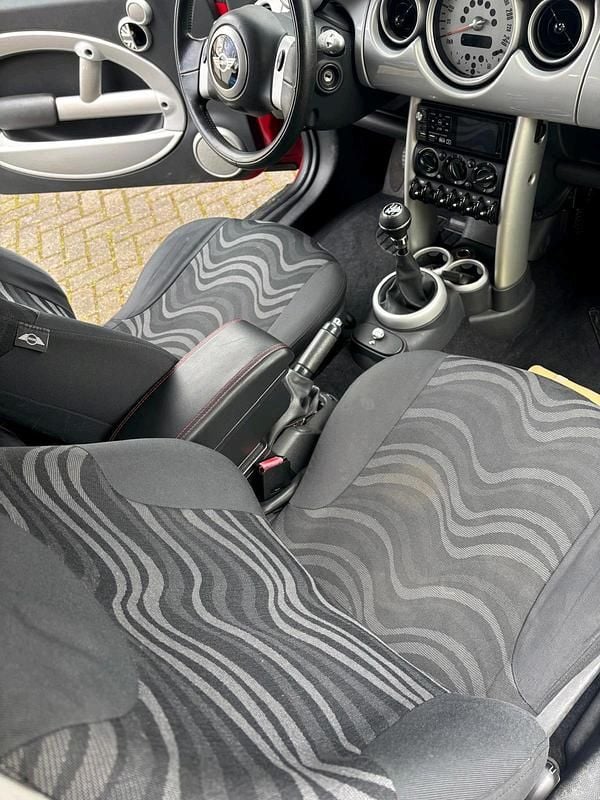 Second-hand Mini Cooper 2002 Roșu Hatchback