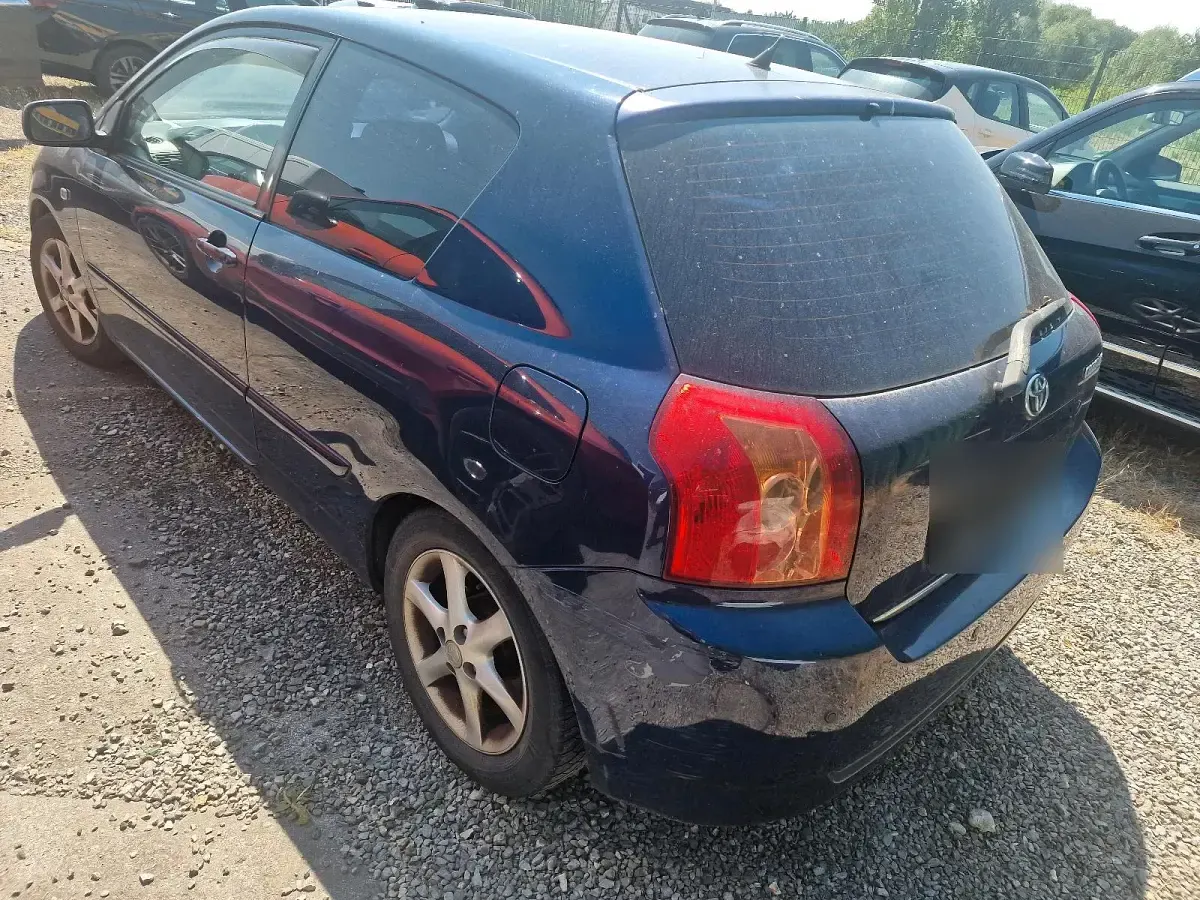 Gebraucht Toyota Corolla 110 PS (80 kW) 2006 Blau Kleinwagen