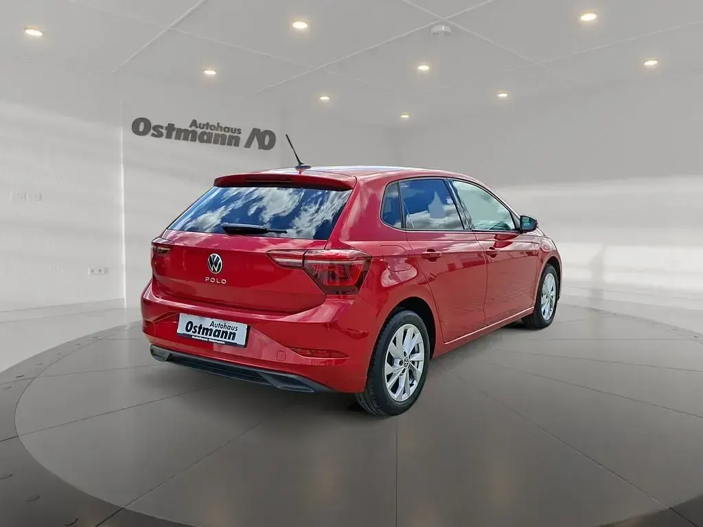Gebraucht VW Polo Style 95 PS (69 kW) 2023 Rot Kleinwagen