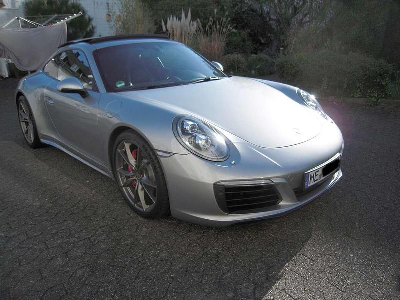 Gebraucht Porsche 911 Carrera 4S 420 PS (308 kW) 2016 Gtsilbermetallic Coupé