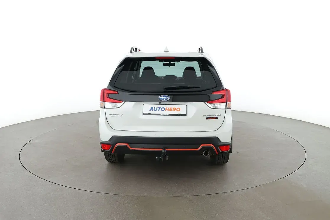 Gebraucht Subaru Forester Sport 150 PS (110 kW) 2021 Weiß SUV
