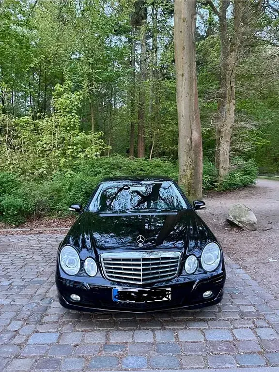 Gebraucht Mercedes E230 204 PS (150 kW) 2007 Schwarz Limousine