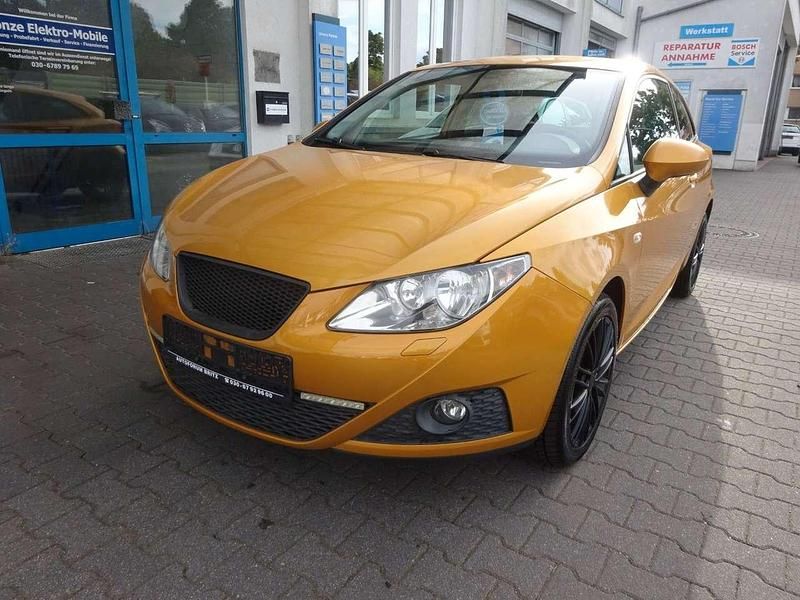Gelb Gebraucht 2012 Seat Ibiza SC Style Kleinwagen | 6.990 € (Fairer Preis) - Bild 1/4