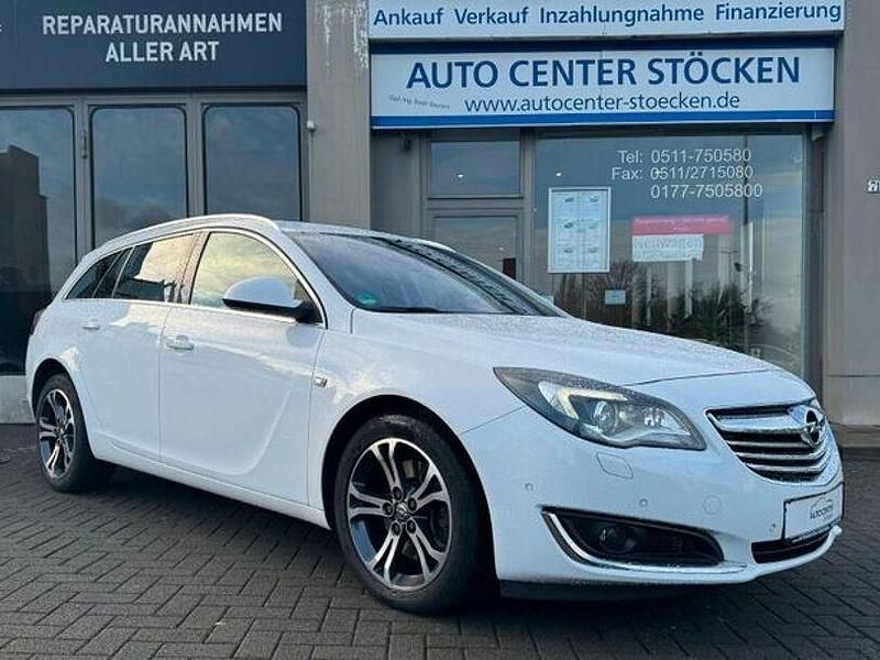 Weiß Gebraucht 2013 Opel Insignia Innovation Kombi | 12.800 € (Teuer) - Bild 1/4
