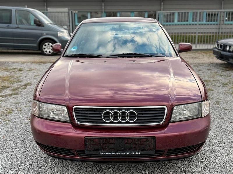 Gebraucht Audi A4 101 PS (74 kW) 1998 Rot Limousine