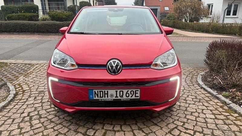 Gebraucht VW e-up! Style 61 kW (83 PS) 2021 Rot Kleinwagen