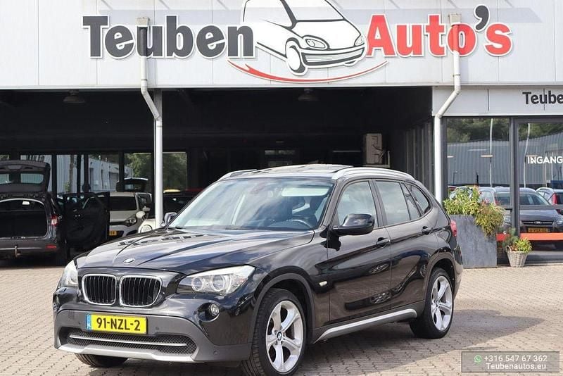 Schwarz Gebraucht 2011 BMW X1 Executive SUV | 7.395 € (Etwas zu teuer) - Bild 1/4