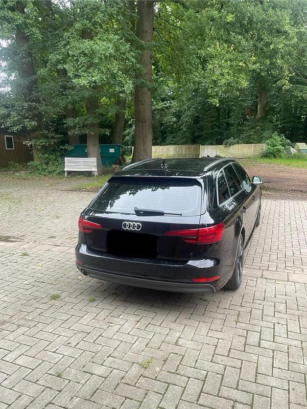 Gebraucht Audi A4 S-Line 150 PS (110 kW) 2017 Schwarz Kombi
