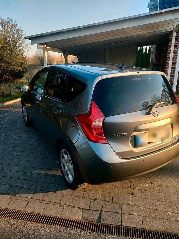 Gebraucht Nissan Note 90 PS (66 kW) 2014 Grau Kleinwagen