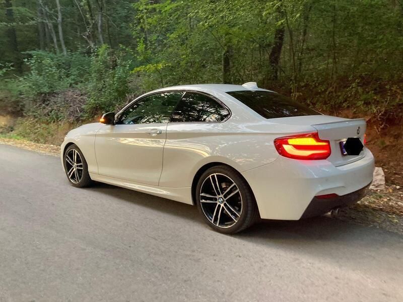 Weiß Gebraucht 2019 BMW 220 M Sport Coupé | 22.800 € (Fairer Preis) - Bild 1/4