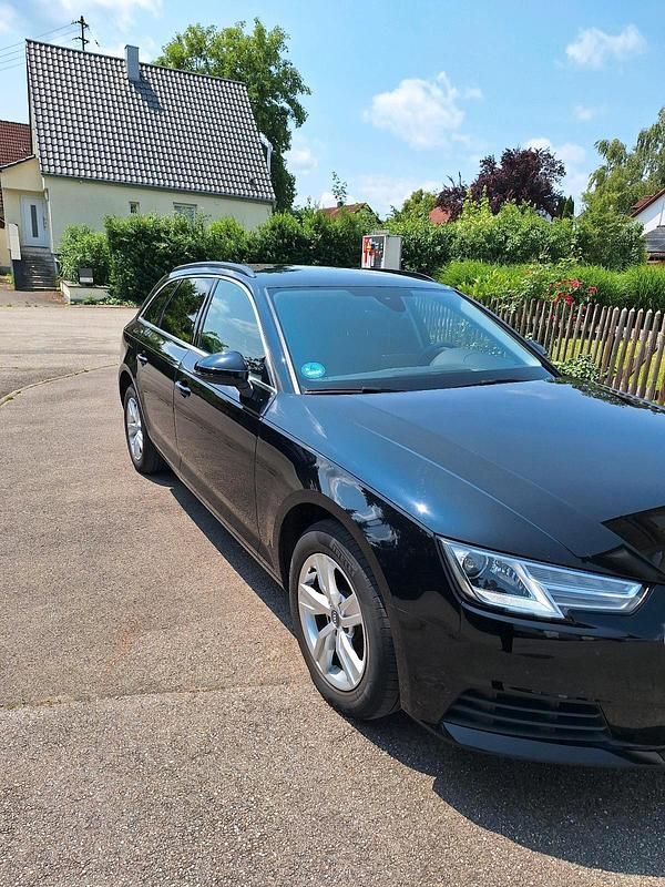 Gebraucht Audi A4 150 PS (110 kW) 2017 Schwarz Kombi