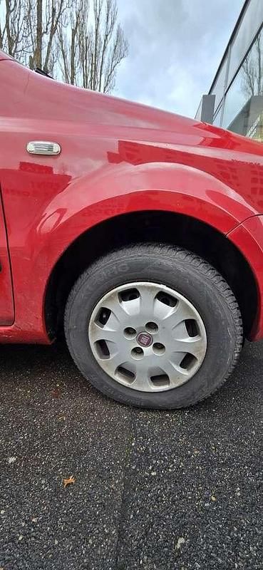 Gebraucht Fiat Panda Dynamic 69 PS (50 kW) 2011 Rot Kombi