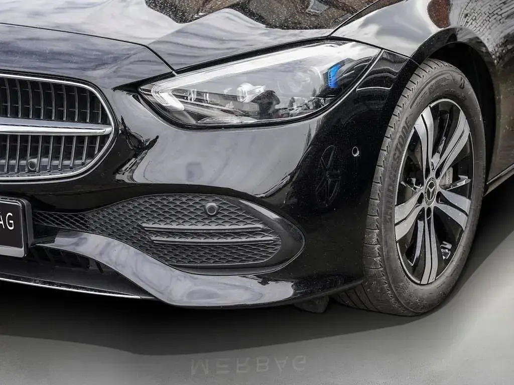 Gebraucht Mercedes C220 Avantgarde 200 PS (147 kW) 2023 Schwarz Kombi