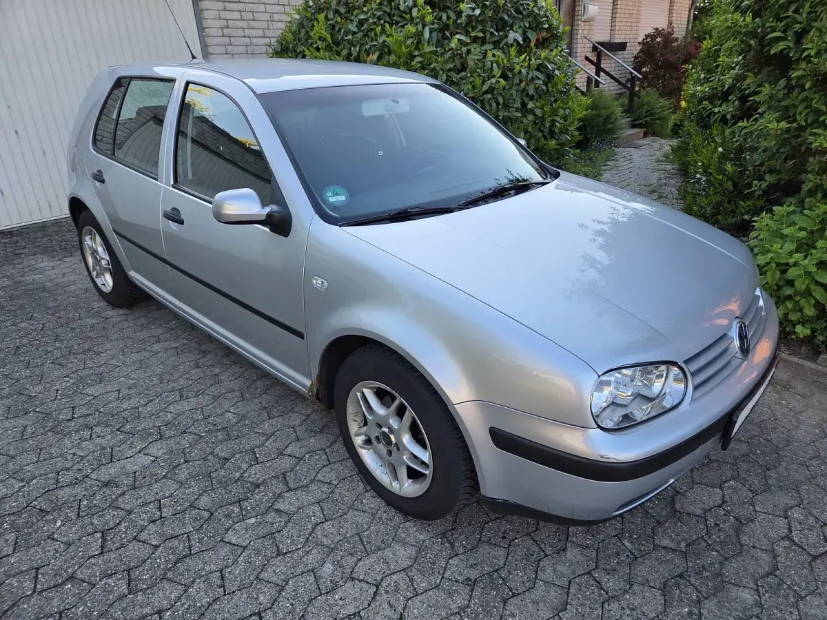 Gebraucht VW Golf IV 75 PS (55 kW) 2002 Silber Limousine