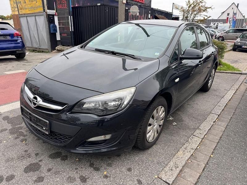 Schwarz Gebraucht 2012 Opel Astra Edition Limousine | 3.190 € (Fairer Preis) - Bild 1/4