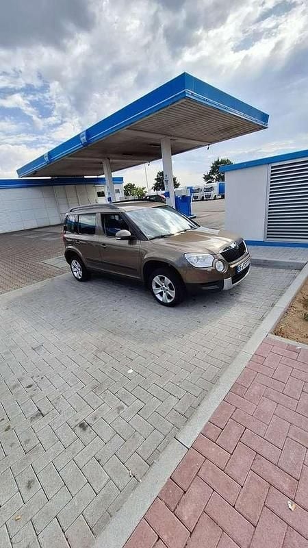 Gebraucht Skoda Yeti GreenLine 105 PS (77 kW) 2012 Braun SUV
