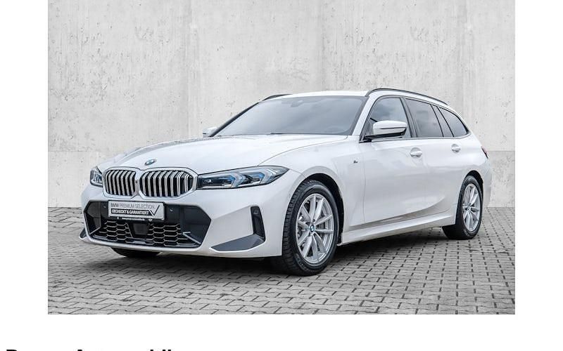 Weiß Gebraucht 2025 BMW 330 M Sport Kombi | 48.990 € (Guter Preis) - Bild 1/4
