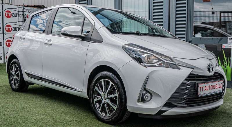 Weiß Gebraucht 2019 Toyota Yaris Club Kleinwagen | 11.999 € (Guter Preis) - Bild 1/4