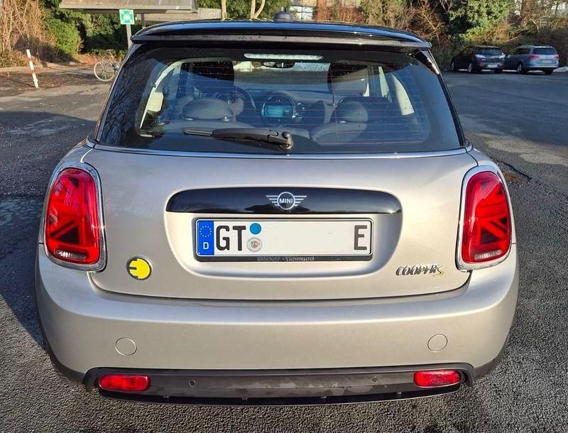 Gebraucht Mini Cooper SE Essential 135 kW (184 PS) 2023 Grau Kleinwagen