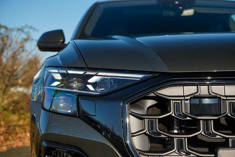 Gebraucht Audi SQ8 Ambiente 507 PS (372 kW) 2025 Grün SUV