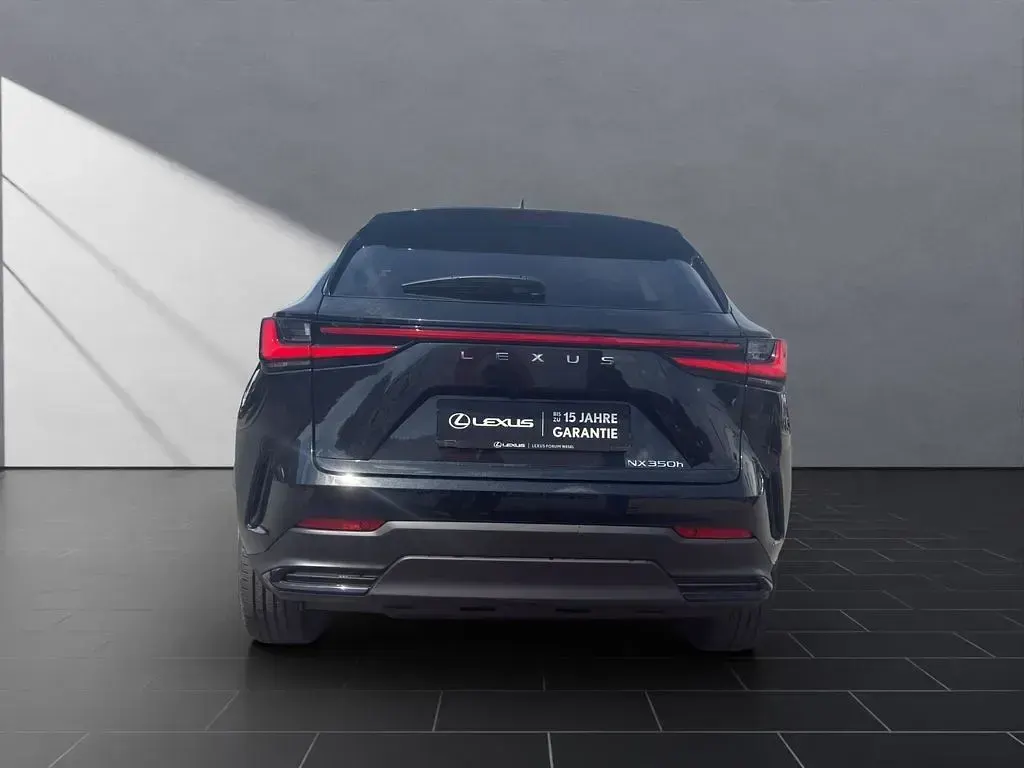 Neu Lexus NX350h Executive Line 243 PS (178 kW) 2025 Grün SUV