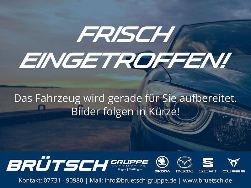 Schwarzmagic perleffekt metallic Gebraucht 2024 Skoda Karoq Selection SUV | 32.980 € (Fairer Preis) - Bild 1/1