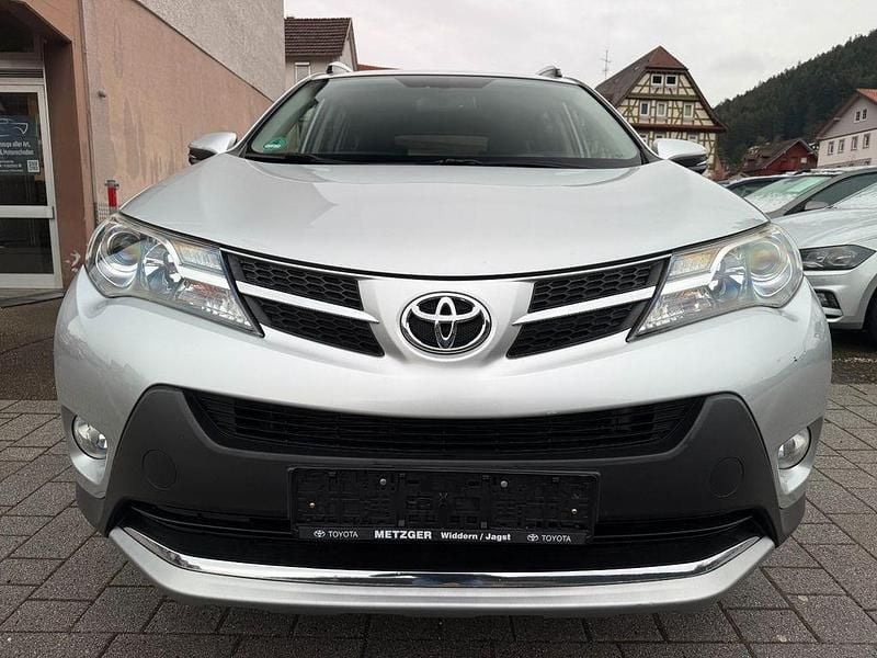 Gebraucht Toyota RAV4 Edition-S 150 PS (110 kW) 2015 Silber SUV