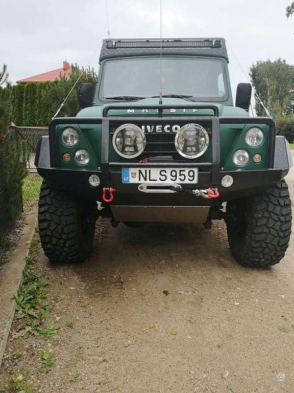 Gebraucht Land Rover Defender 204 PS (150 kW) 2010 Grün SUV