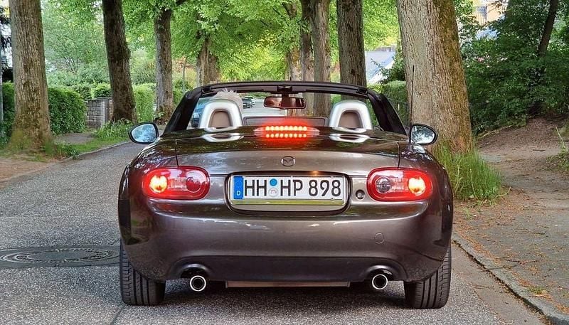 Gebraucht Mazda MX5 Sendo 126 PS (92 kW) 2014 Braun Cabrio