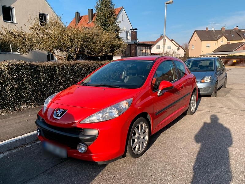 Gebraucht Peugeot 207 Urban Move 74 PS (54 kW) 2009 Coupé