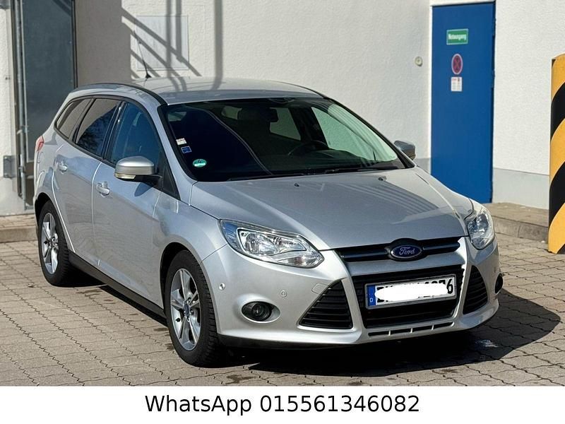 Gebraucht Ford Focus Trend 116 PS (85 kW) 2013 Silber Kombi