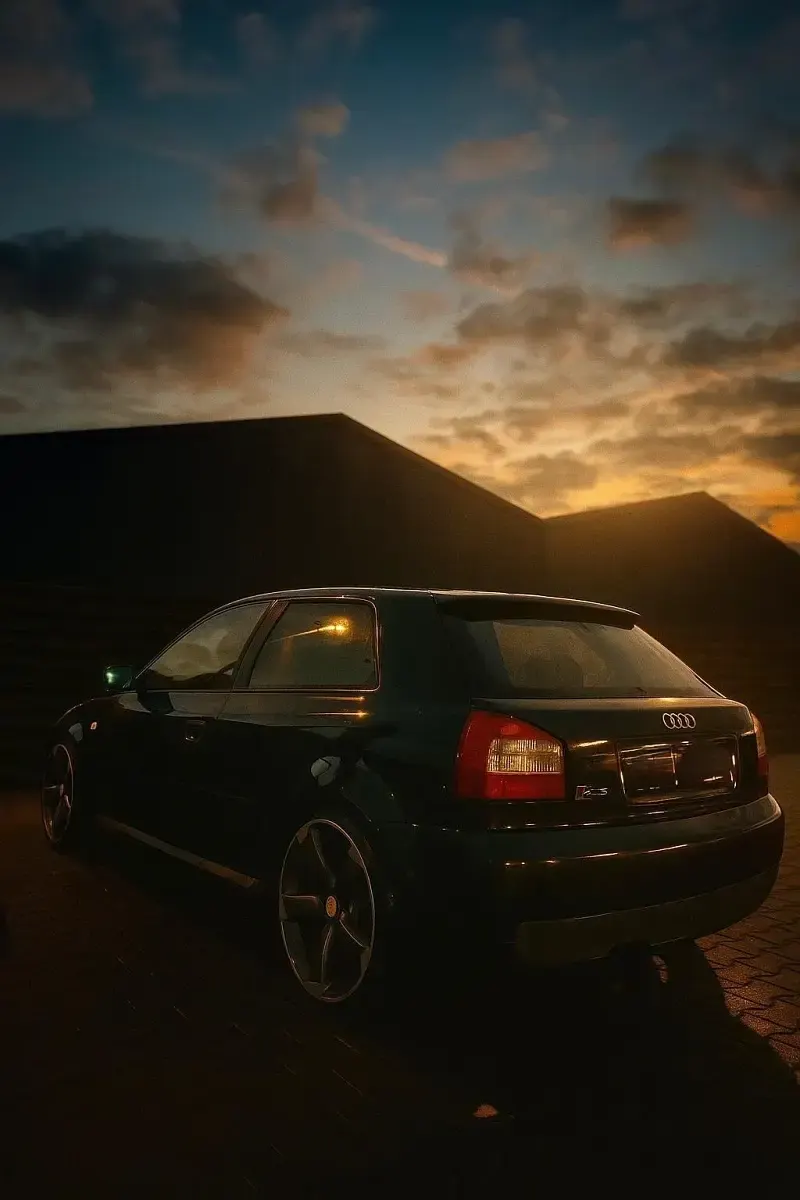 Gebraucht Audi S3 209 PS (153 kW) 2001 Schwarz Kleinwagen