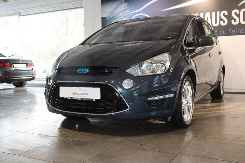 Gebraucht Ford S-MAX Titanium 163 PS (119 kW) 2011 Grau Van / Kleinbus