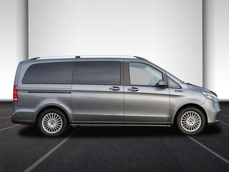 Gebraucht Mercedes EQV300 Avantgarde 150 kW (204 PS) 2021 Grau Van / Kleinbus